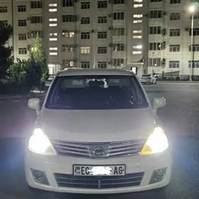 Nissan Versa 2010