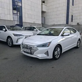 Hyundai Elantra 2020