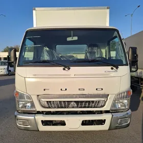 Mitsubishi Canter 2025