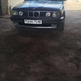BMW 525 1990