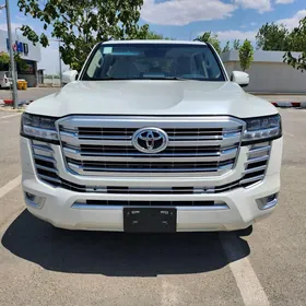 Toyota Land Cruiser 2023