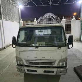 Mitsubishi Canter 2025