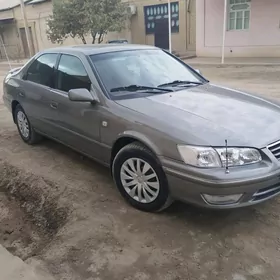 Toyota Camry 1999