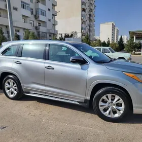 Toyota Highlander 2016