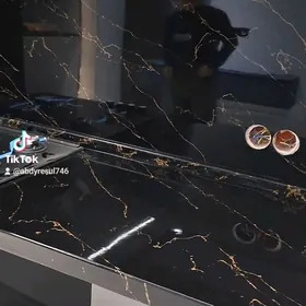 Mramor we àpiśgeler