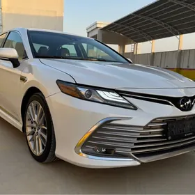 Toyota Camry 2023