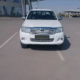 Toyota Hilux 2012
