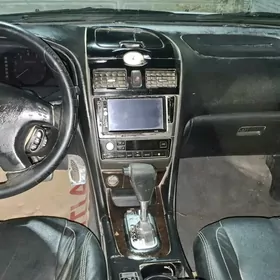 Infiniti I30 2000