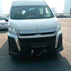 Toyota Hiace 2020