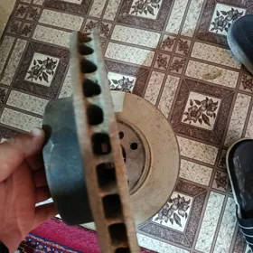 BMW òñ tormyz disk