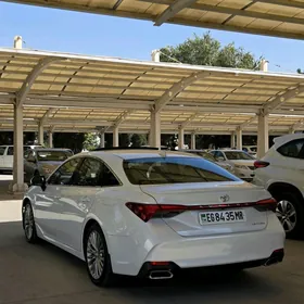 Toyota Avalon 2019