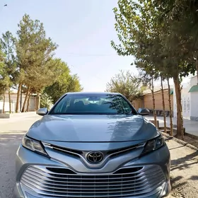 Toyota Camry 2020