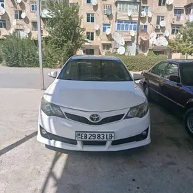 Toyota Camry 2013