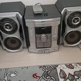 музыкальный центр " Sony"