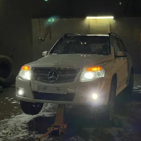 Mercedes-Benz GLK 350 2010