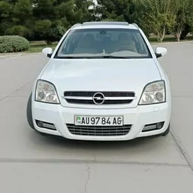 Opel Signum 2004