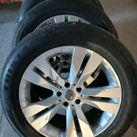 225.55.19 highlander