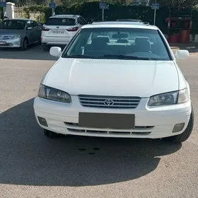 Toyota Camry 1999