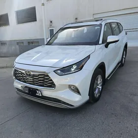 Toyota Highlander 2022