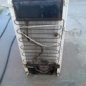 HOLODILHIK  ХОЛОДИЛНИК