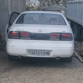 Lexus GS 300 1995