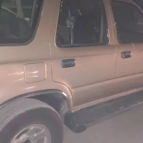 Toyota 4Runner 1995