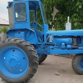 MTZ T-28 1990