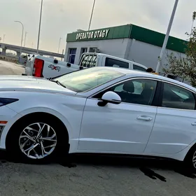 Hyundai Sonata 2021