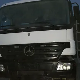 Mercedes-Benz ACTROS 3331 2005