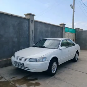 Toyota Camry 1999