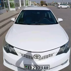 Toyota Camry 2012