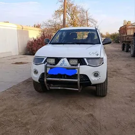 Mitsubishi L200 2007