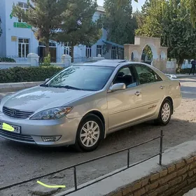 Toyota Camry 2004