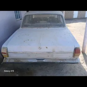 Volvo 240 1990