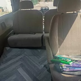 Toyota Previa 1994