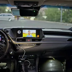 Lexus ES 350 2020