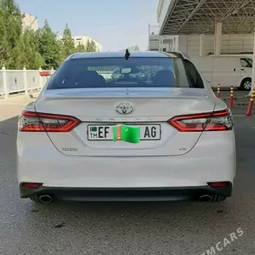 Toyota Camry 2022