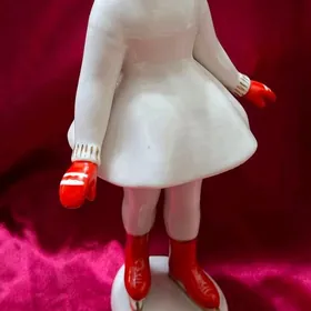 Фарфор статуэтка/statuetka