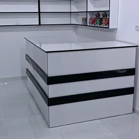 Kassa stol witrina mebel polka