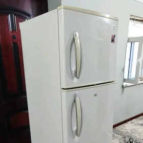 LG
