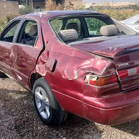 Toyota Camry 1996