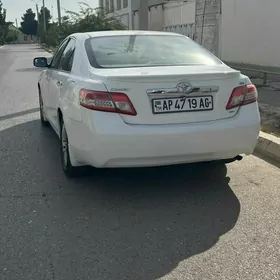 Toyota Camry 2010