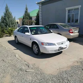 Toyota Camry 1999