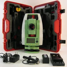 Arenda Distomat Leica Ts-02
