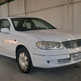 Nissan Sunny 2005