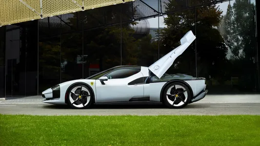 В единственном экземпляре: Ferrari выпустила суперкар, вдохновленный культовым F40