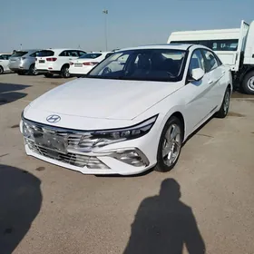 Hyundai Elantra 2025