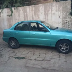 Daewoo Lanos 1998