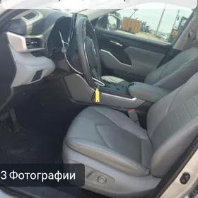 Toyota Highlander 2021