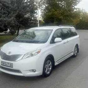 Toyota Sienna 2012
